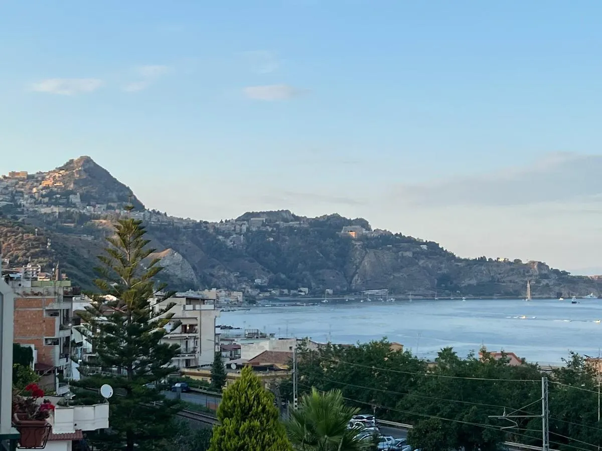 La Joya Sileno Beach Giardini-Naxos 0*,  Włochy